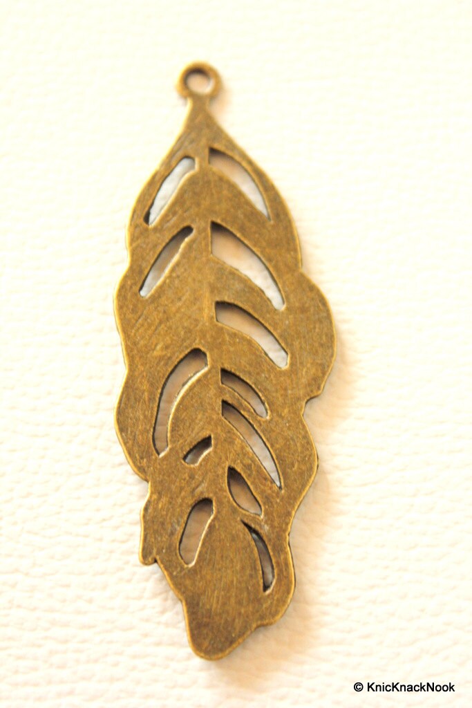 Leaf Bronze Long Pendant