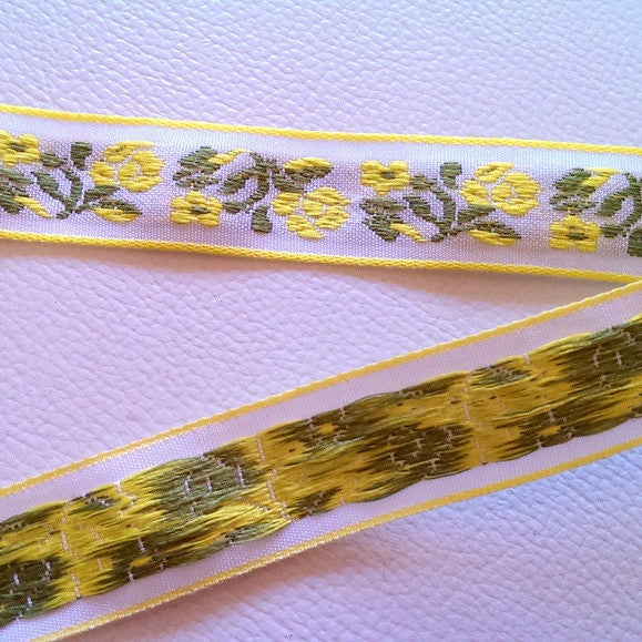Wholesale White Cotton Trim With Yellow Roses 9 Yards Lace 21mm Wide, Giftwrapping Ribbon, Craft Trim Indian Jacquard Trimming
