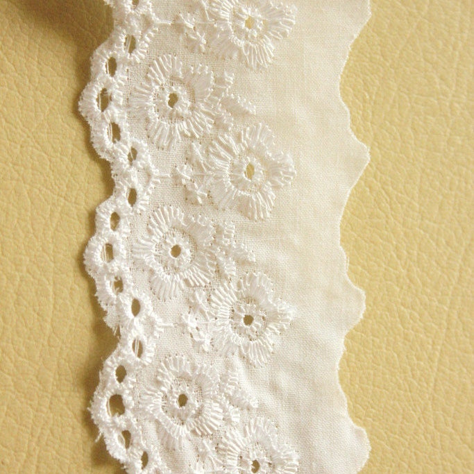 White Cotton Fabric Scallop Trim With Floral Embroidery, 55 mm wide