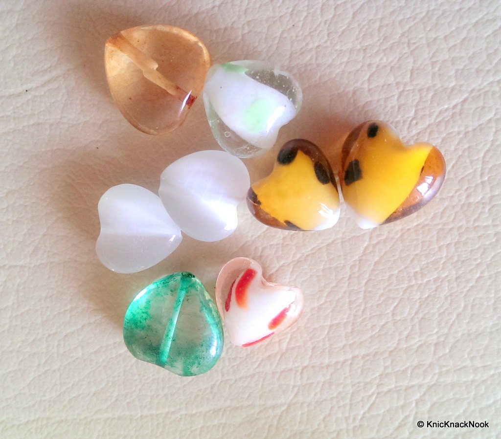 8 X Mixed Coloured Heart Glass Beads