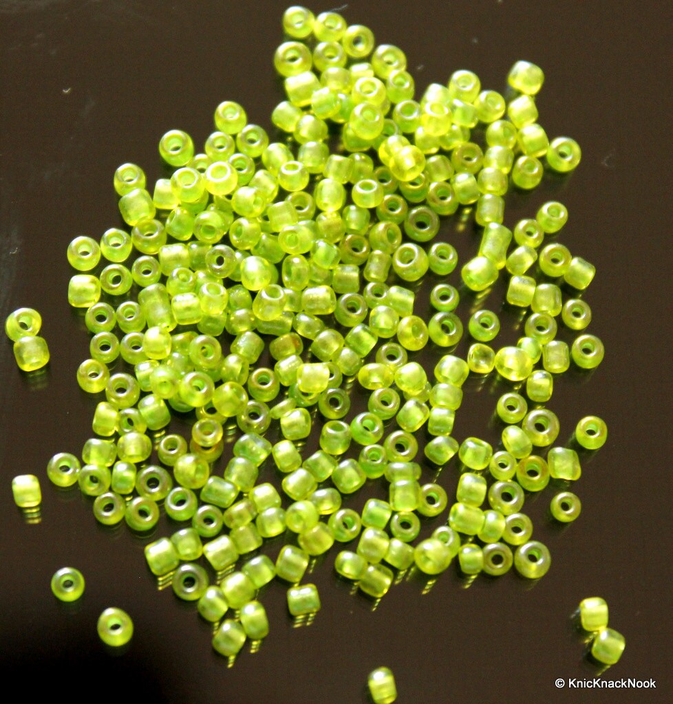 Light Green Round Seed Beads, 11g Bag Green Beads, Approx. 3 mm