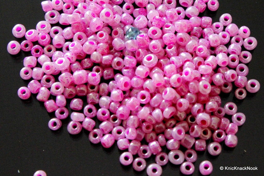 Pink Round Seed Beads, 10g Bag Glossy Beads, Spotted Beads Approx. 3 mm