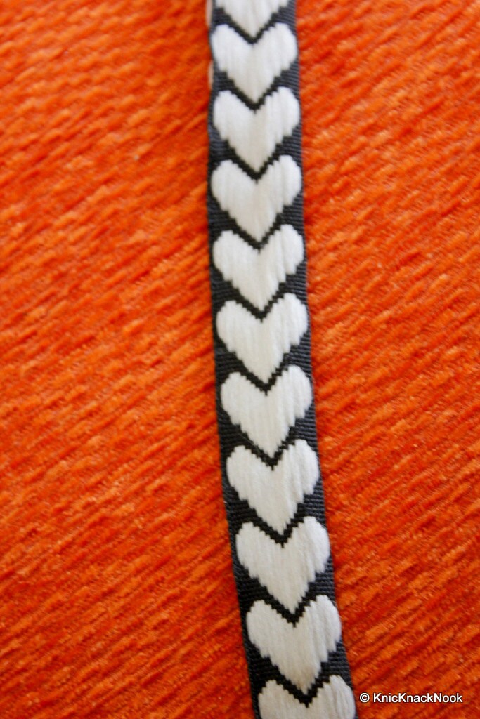 Black And White Cotton Heart Trim One Yard Lace, Approx. 18mm Wide